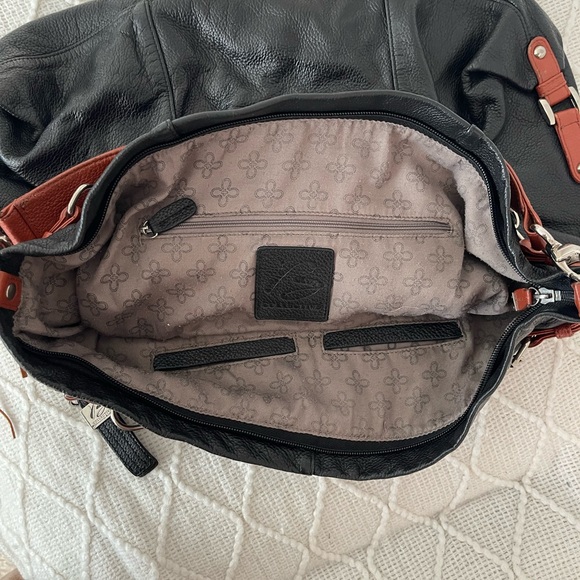 Black and Brown Leather Handbag - Picture 3 of 3